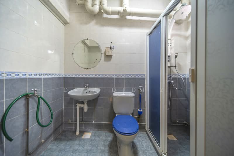 507A Wellington Circle, 507A Wellington Circle, 3 Bedrooms, 1,184 sqft, HDB Flat For Sale, by Didi Didi Z, 500116817 - Bathroom - PropertyGuru.com.sg