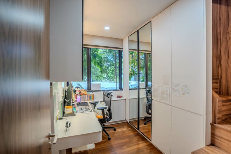 Parc Komo, 965 Upper Changi Road North, 4 Bedrooms, 1,410 sqft, Condominium For Sale, by Derrick Teo, 500116820 - Study - PropertyGuru.com.sg