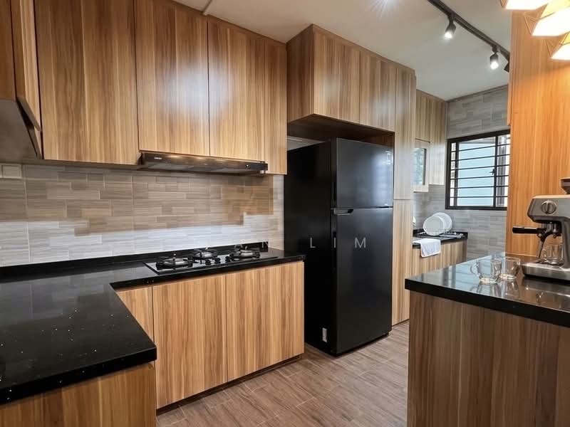 976 Hougang Street 91, 976 Hougang Street 91, 3 Bedrooms, 1,087 sqft, HDB Flat For Sale, by Ivan Lim, 500116821 - Kitchen - PropertyGuru.com.sg
