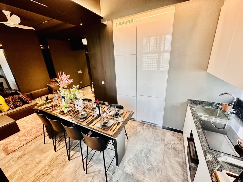 Midtown Bay, 122 Beach Road, 3 Bedrooms, 1,324 sqft, Condominium For Sale, by Murphy Lee 李国聪, 500116834 - Dining Room - PropertyGuru.com.sg