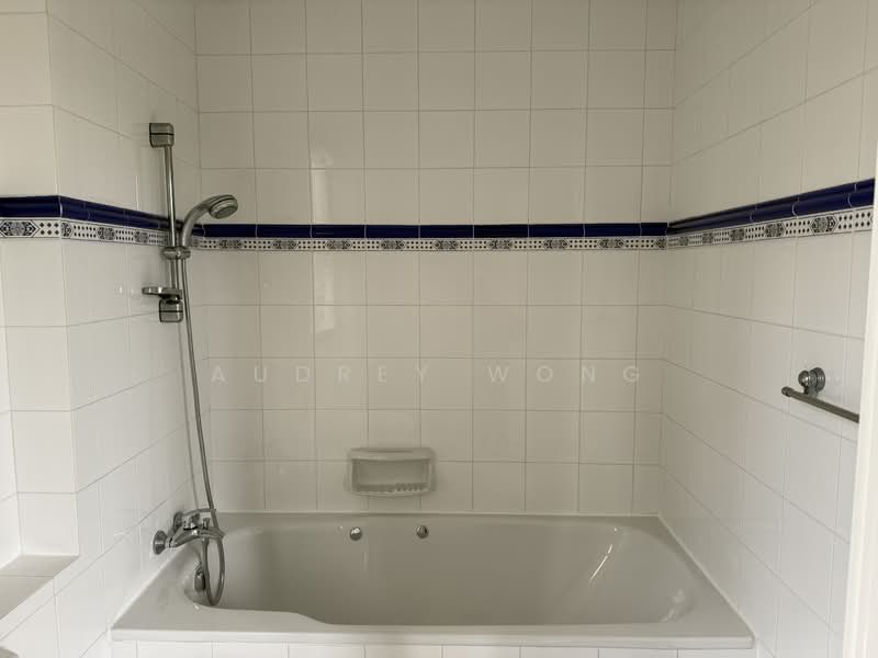 Fontana Heights, 39 Mount Sinai Road, 4 Bedrooms, 3,563 sqft, Condominium For Rent, by Audrey Wong, 500116845 - Bathroom - PropertyGuru.com.sg