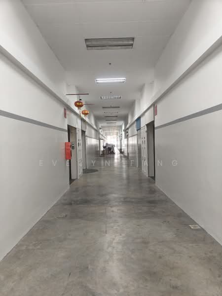 Mactech Building, 2 Kallang Pudding Road, 1,216 sqft, Light Industrial (B1) For Sale, by Evelyn Fang, 500116870 - Corridor - CommercialGuru.com.sg