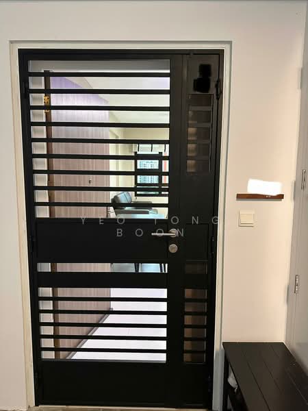 548B Segar Road, 548B Segar Road, 2 Bedrooms, 721 sqft, HDB Flat For Sale, by Yeo Tong Boon, 500116892 - Entrance - PropertyGuru.com.sg