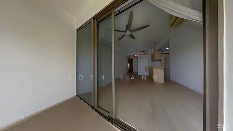 Parc Vera, Hougang Street 32, 2 Bedrooms, 786 sqft, Condominium For Sale, by Aden Yang, 500116894 - Living Room - PropertyGuru.com.sg