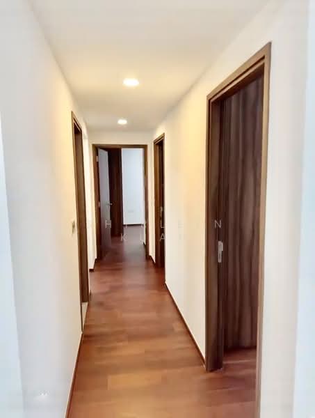 Lentor Modern, Lentor Central, 3 Bedrooms, 980 sqft, Condominium For Rent, by Shirleen Kuah, 500116922 - Corridor - PropertyGuru.com.sg