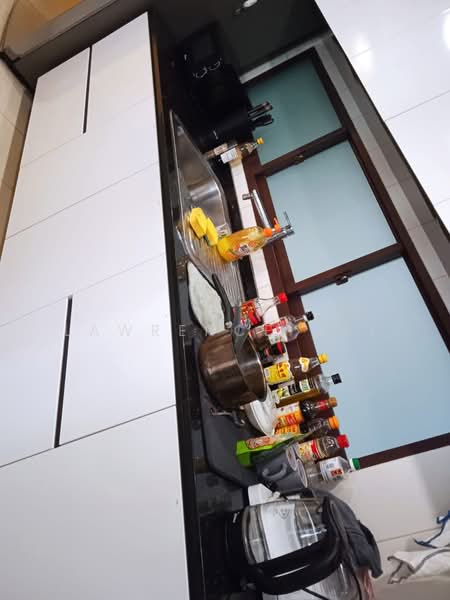 Varsity Park Condominium, 64 West Coast Road, Room Rental, 100 sqft, Condominium For Rent, by Lawrence Dai, 500116924 - Kitchen - PropertyGuru.com.sg