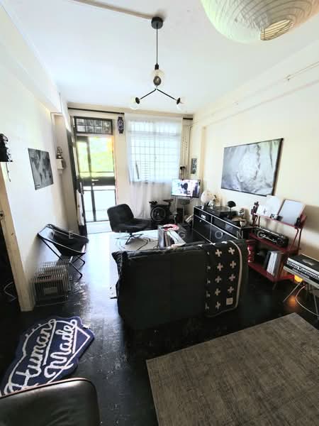 1 Beach Road, 1 Beach Road, 2 Bedrooms, 731 sqft, HDB Flat For Sale, by Wei Ming Ong, 500116928 - Living Room - PropertyGuru.com.sg