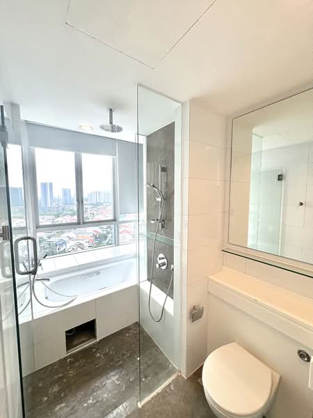 One Amber, 3 Amber Gardens, 3 Bedrooms, 1,302 sqft, Condominium For Rent, by Wang YongSheng Clement, 500116937 - Bathroom - PropertyGuru.com.sg