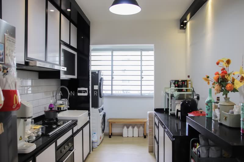 525C Costa Ris, 525C Pasir Ris Street 51, 3 Bedrooms, 1,001 sqft, HDB Flat For Sale, by Andrew Yong, 500116940 - Kitchen - PropertyGuru.com.sg