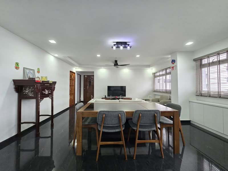 188 Pasir Ris Street 12, 188 Pasir Ris Street 12, 4 Bedrooms, 1,335 sqft, HDB Flat For Sale, by Ethan Lee C H, 500116943 - Living Room - PropertyGuru.com.sg
