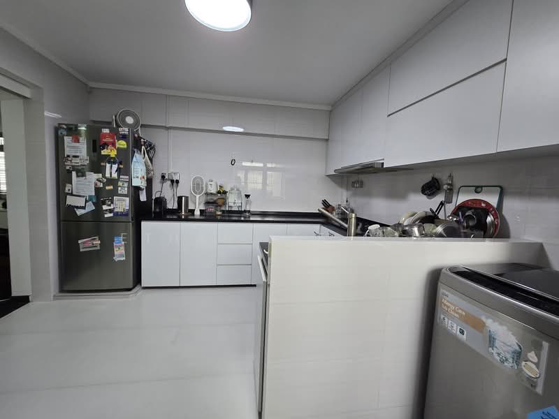 188 Pasir Ris Street 12, 188 Pasir Ris Street 12, 4 Bedrooms, 1,335 sqft, HDB Flat For Sale, by Ethan Lee C H, 500116943 - Kitchen - PropertyGuru.com.sg