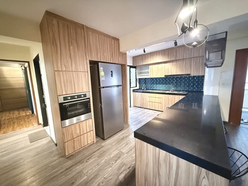 31 Ghim Moh Link, 31 Ghim Moh Link, 3 Bedrooms, 1,001 sqft, HDB Flat For Sale, by Kareen Tan 陳約廷, 500116952 - Kitchen - PropertyGuru.com.sg