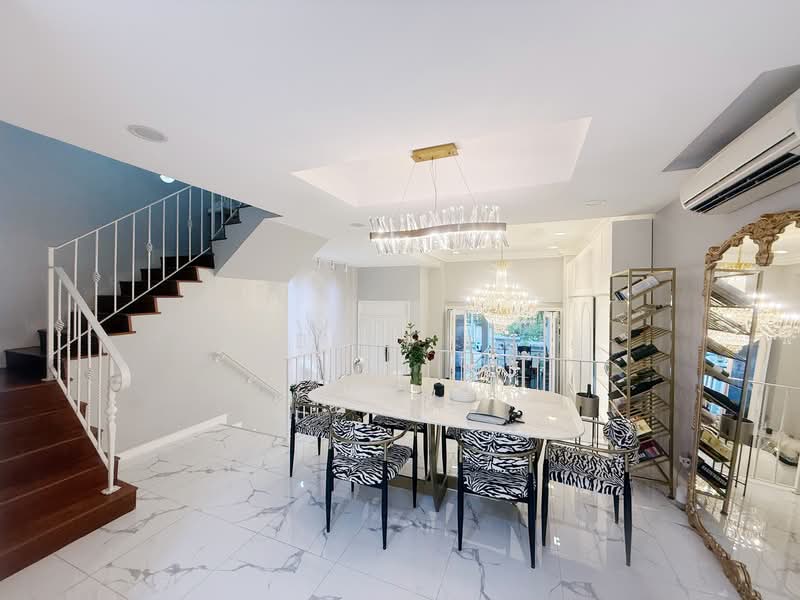 Saint Nicholas View, St. Nicholas View, 5 Bedrooms, 2,304 sqft, Terraced House For Sale, by Albert Peh, 500116956 - Dining Room - PropertyGuru.com.sg