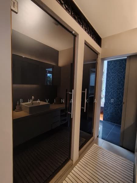 38 Kim Pong Road, 38 Kim Pong Road, 2 Bedrooms, 947 sqft, HDB Flat For Rent, by Bhavina Kaur, 500116973 - Bathroom - PropertyGuru.com.sg
