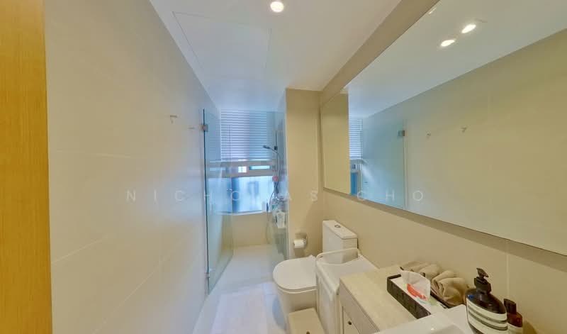Tribeca by the Waterfront, 60 Kim Seng Road, 4 Bedrooms, 1,905 sqft, Condominium For Rent, by Nicholas Cho, 500116988 - Bathroom - PropertyGuru.com.sg