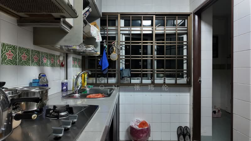 519 Pasir Ris Street 52, 519 Pasir Ris Street 52, 3 Bedrooms, 1,141 sqft, HDB Flat For Sale, by Lucas Cheong Wai Loon 张玮伦, 500116990 - Kitchen - PropertyGuru.com.sg