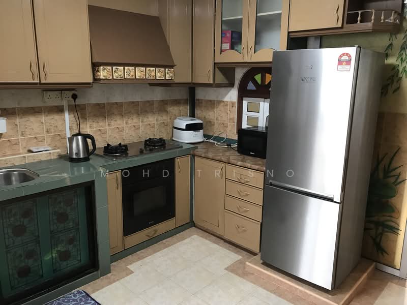 856 Jurong West Street 81, 856 Jurong West Street 81, 3 Bedrooms, 1,151 sqft, HDB Flat For Rent, by Mohd Trisno, 500116991 - Kitchen - PropertyGuru.com.sg