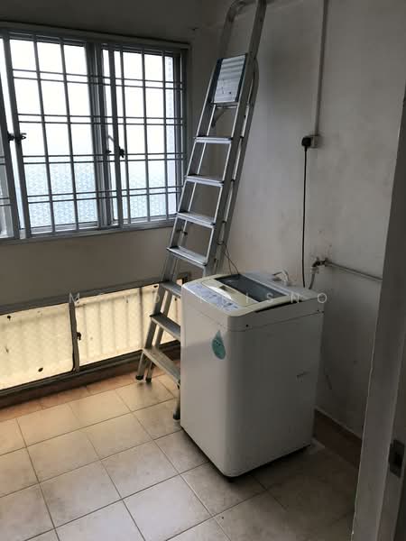 856 Jurong West Street 81, 856 Jurong West Street 81, 3 Bedrooms, 1,151 sqft, HDB Flat For Rent, by Mohd Trisno, 500116991 - Balcony - PropertyGuru.com.sg