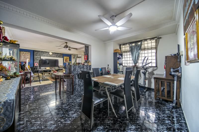 722 Yishun Street 71, 722 Yishun Street 71, 4 Bedrooms, 1,409 sqft, HDB Flat For Sale, by Gabriel Shaun, 500116992 - Living Room - PropertyGuru.com.sg