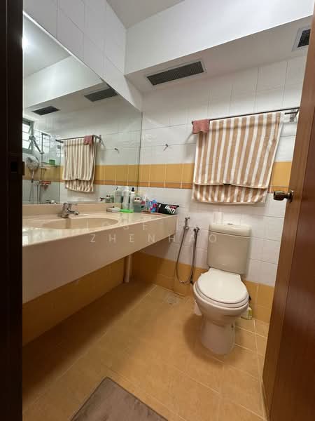 638B Punggol Drive, 638B Punggol Drive, 3 Bedrooms, 1,205 sqft, HDB Flat For Sale, by Jose Loh Zhenhao, 500116994 - Bathroom - PropertyGuru.com.sg