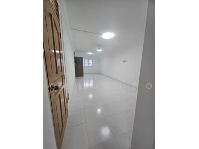 For Rent - 709 Hougang Avenue 2