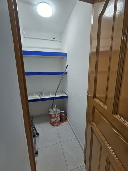 709 Hougang Avenue 2, 709 Hougang Avenue 2, 3 Bedrooms, 979 sqft, HDB Flat For Rent, by CLeo Leo, 500116995 - Store room - PropertyGuru.com.sg