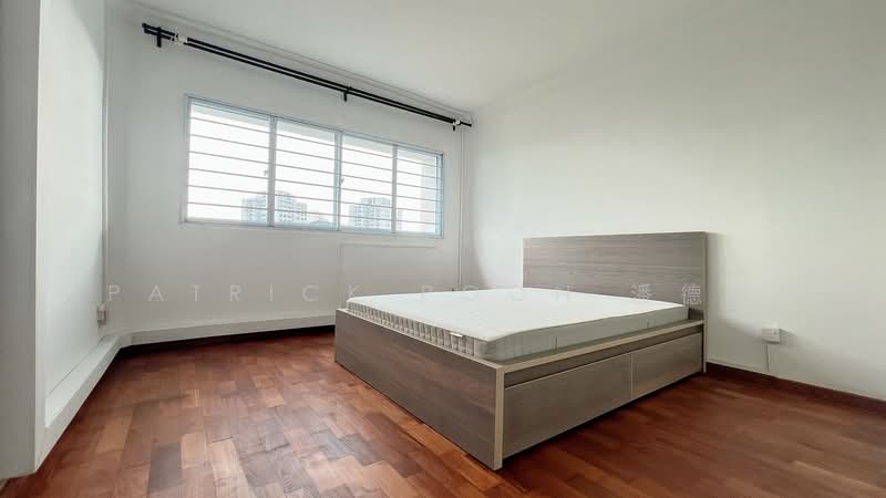 216 Jurong East Street 21, 216 Jurong East Street 21, 3 Bedrooms, 1,528 sqft, HDB Flat For Sale, by Patrick Poon 潘德名, 500116997 - Bedroom - PropertyGuru.com.sg