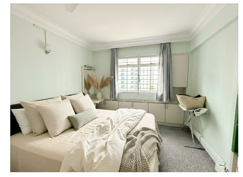 176C Edgefield Plains, 176C Edgefield Plains, 3 Bedrooms, 1,184 sqft, HDB Flat For Sale, by George Cha, 500117001 - Bedroom - PropertyGuru.com.sg