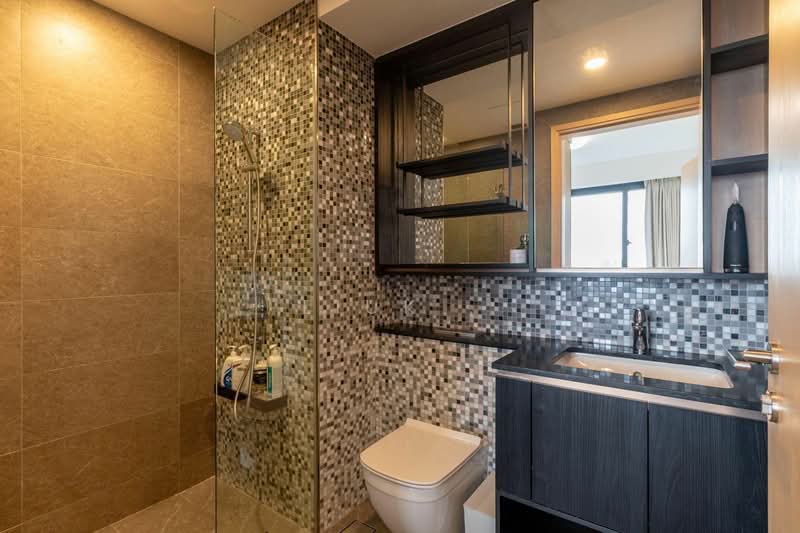 The Antares, 19 Mattar Road, 2 Bedrooms, 657 sqft, Condominium For Rent, by LIUK ., 500117002 - Bathroom - PropertyGuru.com.sg