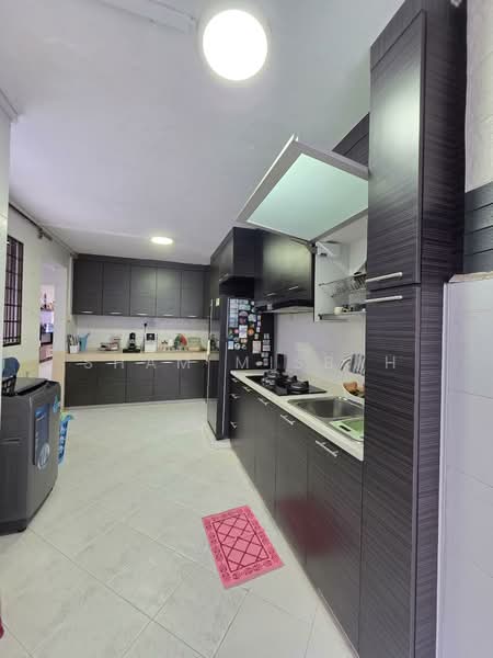 804 Tampines Avenue 4, 804 Tampines Avenue 4, 3 Bedrooms, 1,302 sqft, HDB Flat For Sale, by Sham Misbah, 500117012 - Kitchen - PropertyGuru.com.sg