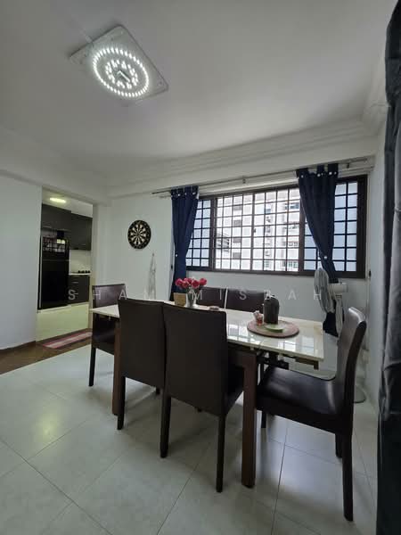 804 Tampines Avenue 4, 804 Tampines Avenue 4, 3 Bedrooms, 1,302 sqft, HDB Flat For Sale, by Sham Misbah, 500117012 - Dining Room - PropertyGuru.com.sg