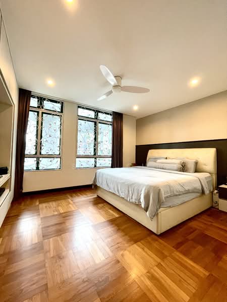 Jervois Jade, 21 Jervois Close, 3 Bedrooms, 1,496 sqft, Apartment For Sale, by Jason Chew, 500117019 - Master Bedroom - PropertyGuru.com.sg