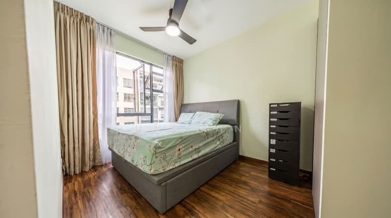 The Brownstone, 160 Canberra Drive, 3 Bedrooms, 936 sqft, Executive Condominium For Sale, by June Ling, 500117020 - Bedroom - PropertyGuru.com.sg