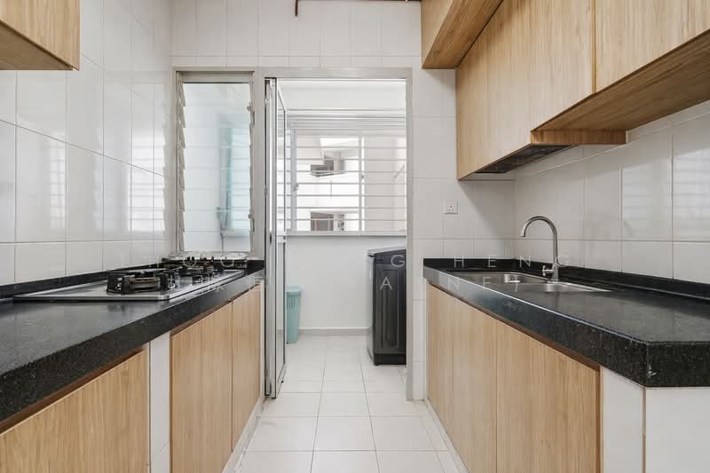 808C Chai Chee Road, 808C Chai Chee Road, 2 Bedrooms, 732 sqft, HDB Flat For Sale, by Thoo Weng Heng 杜咏恒 (Wayne), 500117023 - Kitchen - PropertyGuru.com.sg