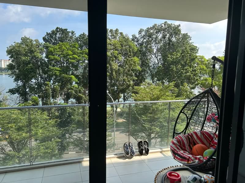 Waterfront Isle, 738 Bedok Reservoir Road, 3 Bedrooms, 1,224 sqft, Condominium For Rent, by PN. Vijay, 500117025 - Balcony - PropertyGuru.com.sg