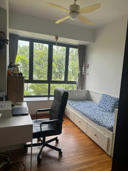 Waterfront Isle, 738 Bedok Reservoir Road, 3 Bedrooms, 1,224 sqft, Condominium For Rent, by PN. Vijay, 500117025 - Bedroom - PropertyGuru.com.sg