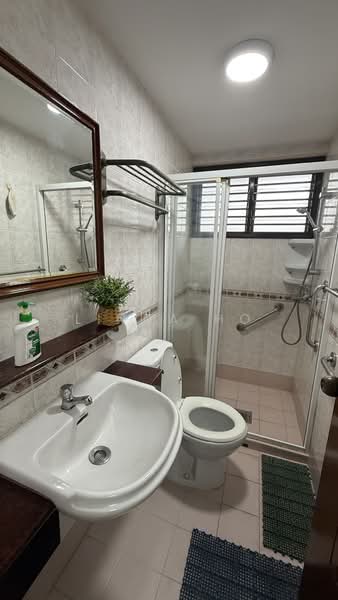 Pine Grove, 1N Pine Grove, Room Rental, 100 sqft, Condominium For Rent, by Linda Ho, 500117032 - Bathroom - PropertyGuru.com.sg
