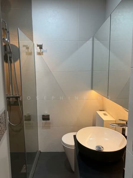 Eng Kong Garden, Eng Kong Garden, 4 Bedrooms, 2,713 sqft, Semi-Detached House For Rent, by Josephine Ng, 500117035 - L2 Common Bathroom - PropertyGuru.com.sg