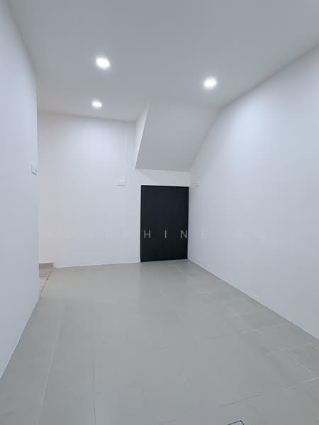 Eng Kong Garden, Eng Kong Garden, 4 Bedrooms, 2,713 sqft, Semi-Detached House For Rent, by Josephine Ng, 500117035 - Interior - PropertyGuru.com.sg