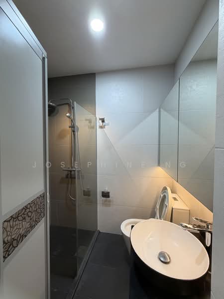 Eng Kong Garden, Eng Kong Garden, 4 Bedrooms, 2,713 sqft, Semi-Detached House For Rent, by Josephine Ng, 500117035 - Bathroom - PropertyGuru.com.sg