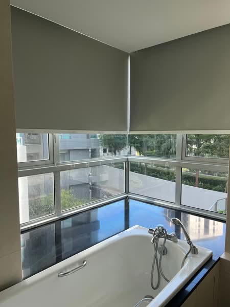 Twin Regency, 26 Kim Tian Road, 4 Bedrooms, 1,442 sqft, Condominium For Rent, by Christina Wong, 500117038 - Bathroom - PropertyGuru.com.sg