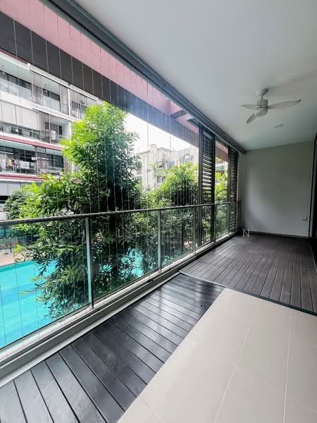 Buckley Classique, 11 Buckley Road, 3 Bedrooms, 1,410 sqft, Condominium For Rent, by Phyllis Tan, 500117043 - Balcony - PropertyGuru.com.sg