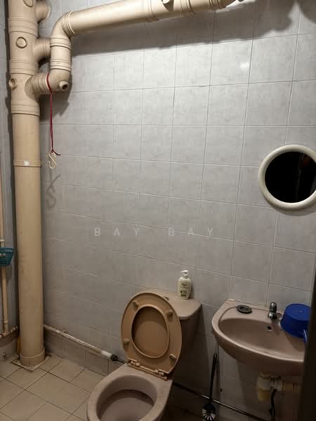 63B Lengkok Bahru, 63B Lengkok Bahru, Room Rental, 100 sqft, HDB Flat For Rent, by Bay Bay, 500117046 - Bathroom - PropertyGuru.com.sg