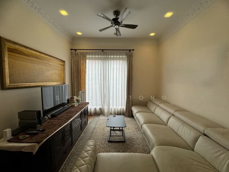 Corner Semi D tastefully renovated @ Serangoon Garden, , 5 Bedrooms, 5,500 sqft, Semi-Detached House For Sale, by Shandy Tong, 500117055 - Living Room - PropertyGuru.com.sg