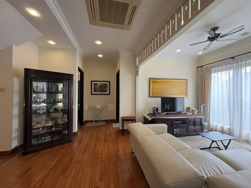 Corner Semi D tastefully renovated @ Serangoon Garden, , 5 Bedrooms, 5,500 sqft, Semi-Detached House For Sale, by Shandy Tong, 500117055 - Living Room - PropertyGuru.com.sg