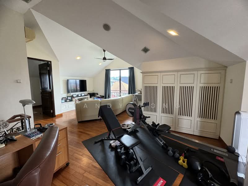 Corner Semi D tastefully renovated @ Serangoon Garden, , 5 Bedrooms, 5,500 sqft, Semi-Detached House For Sale, by Shandy Tong, 500117055 - Attic - PropertyGuru.com.sg