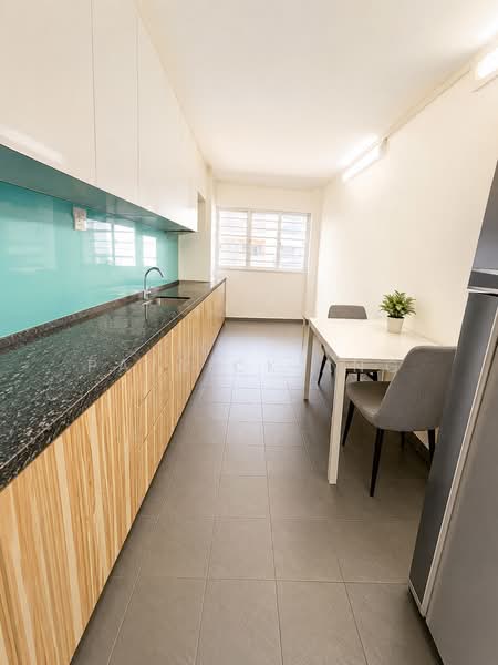 435 Yishun Avenue 6, 435 Yishun Avenue 6, 3 Bedrooms, 1,119 sqft, HDB Flat For Sale, by Patrick Ang, 500117066 - Kitchen - PropertyGuru.com.sg
