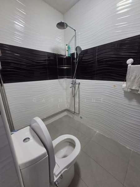 Common Bathroom