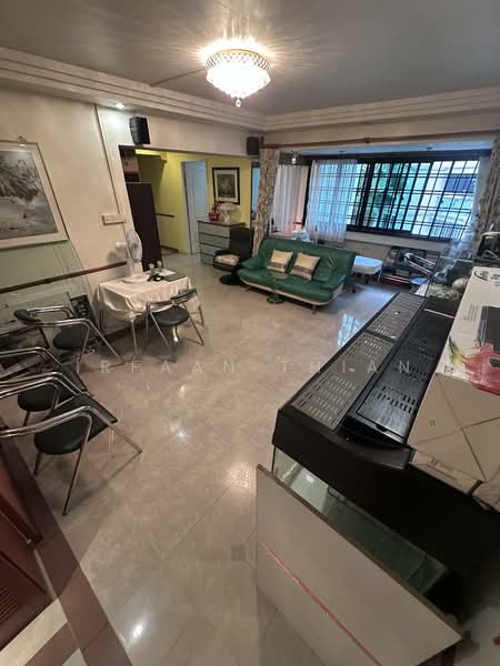 367 Corporation Drive, 367 Corporation Drive, 4 Bedrooms, 1,313 sqft, HDB Flat For Sale, by Irfaan Thian, 500117089 - Living Room - PropertyGuru.com.sg