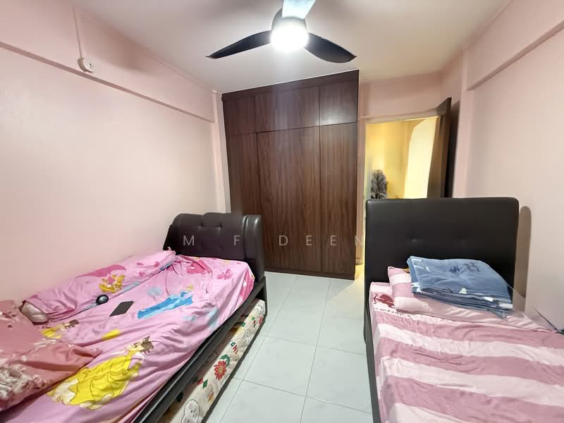 660 Yishun Avenue 4, 660 Yishun Avenue 4, 3 Bedrooms, 1,119 sqft, HDB Flat For Sale, by M F Deen, 500117106 - Bedroom - PropertyGuru.com.sg